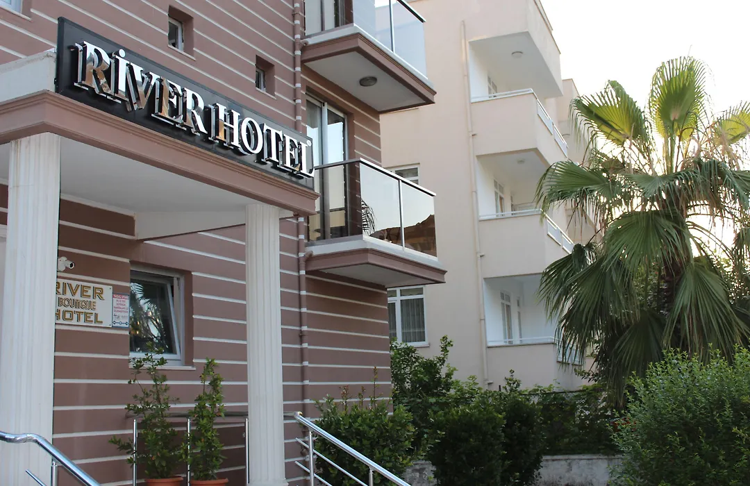 River Hotel-1