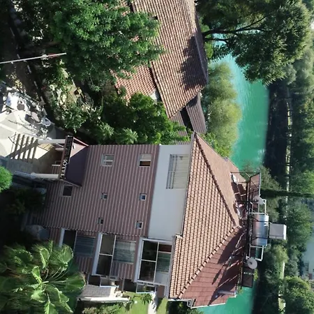 River Hotel-3