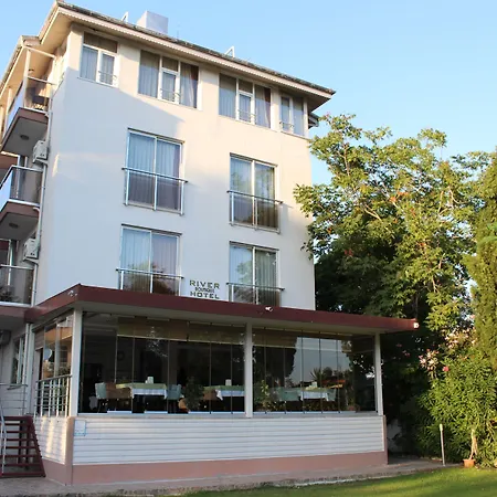 River Hotel-2